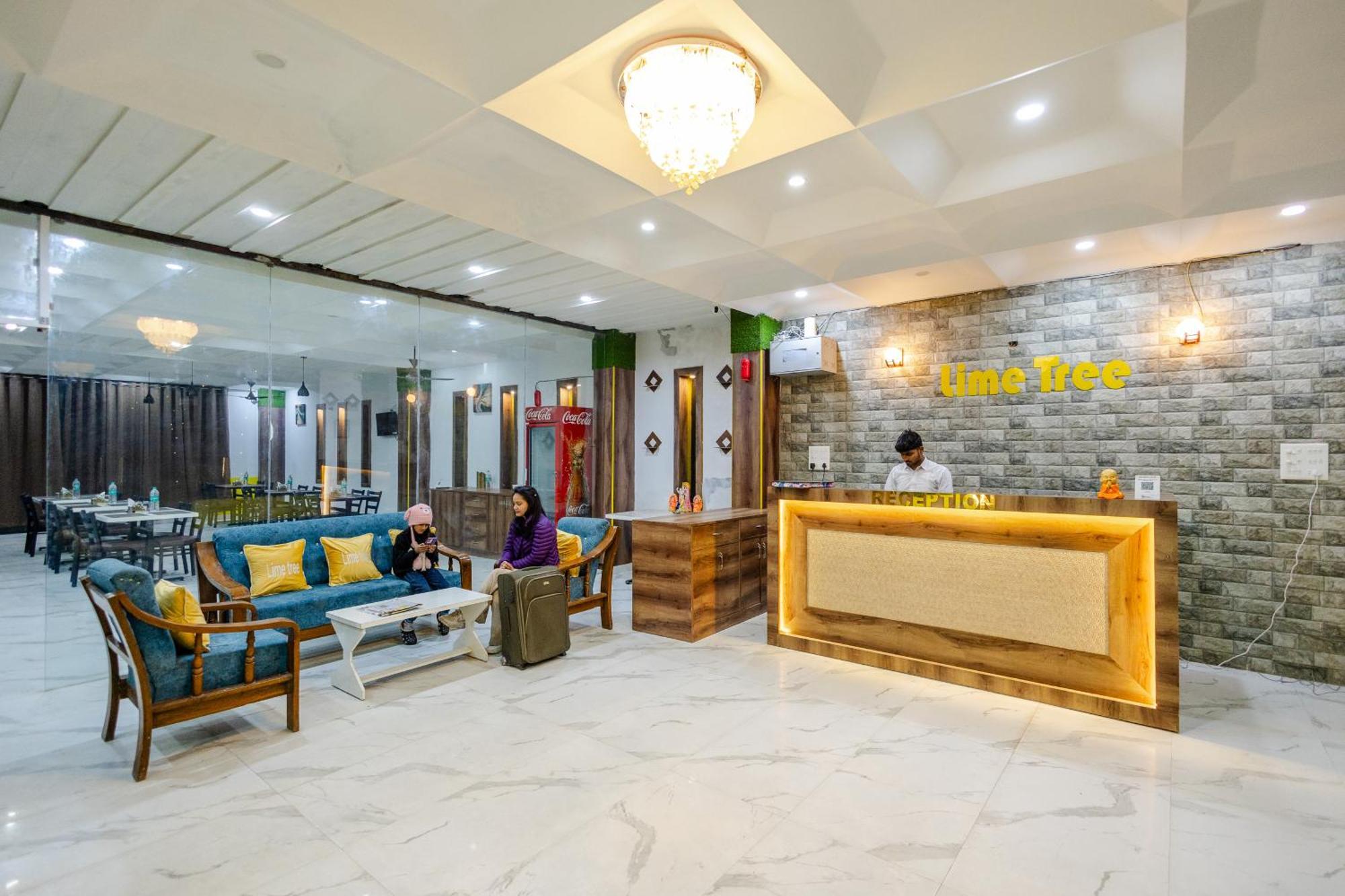 Lime Tree Hotel And Banquet Vrindāvan Exterior foto
