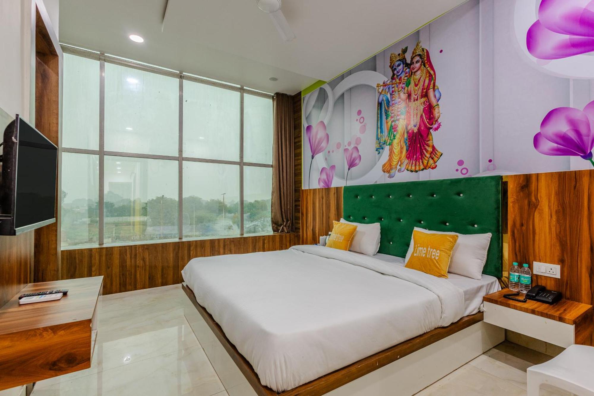 Lime Tree Hotel And Banquet Vrindāvan Exterior foto
